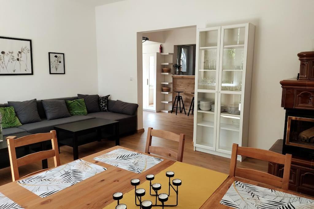 Flora House 3 Minutes From Lake Balaton Keszthely Extérieur photo